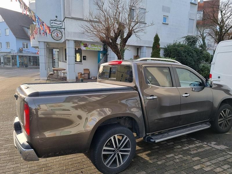 Gebraucht Mercedes X250 190 PS (139 kW) 2017 Braun Pickup