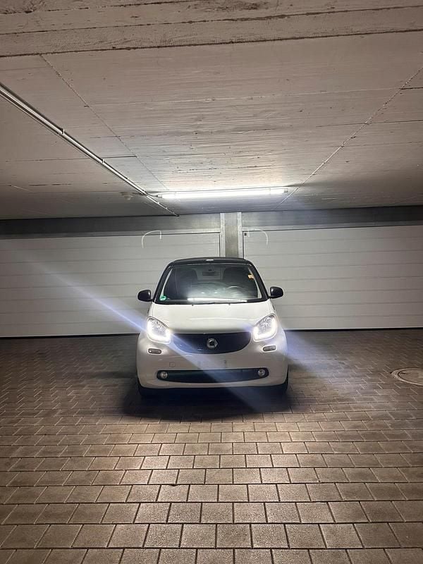 Gebraucht Smart ForTwo Cabrio Passion 90 PS (66 kW) 2018 Weiß Cabrio