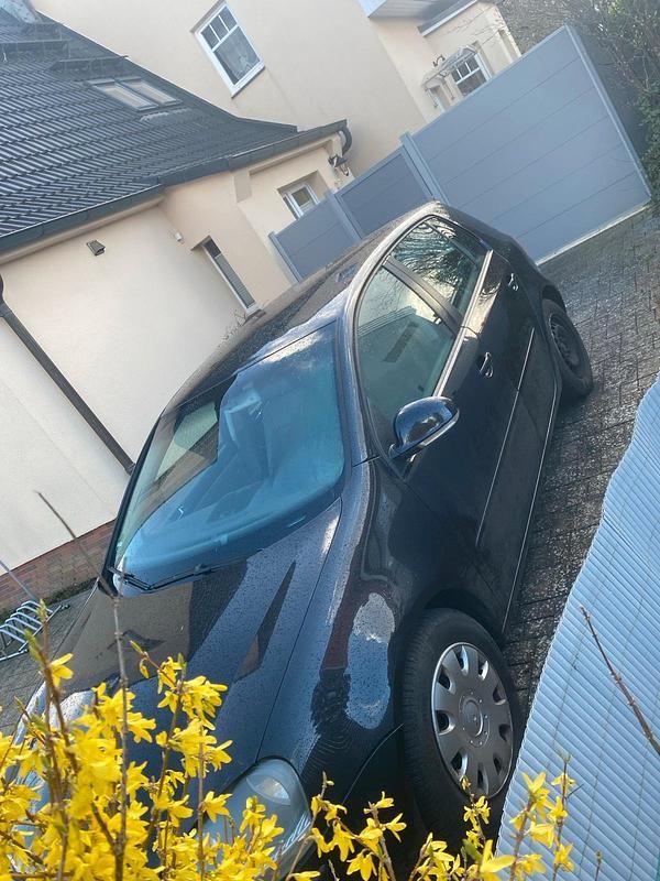 Gebraucht VW Golf V 116 PS (85 kW) 2003 Schwarz Kleinwagen