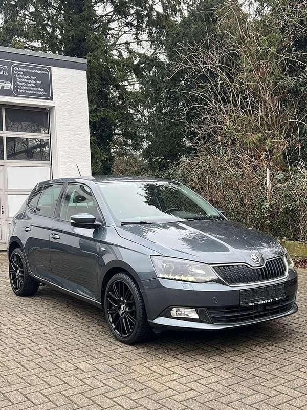 Quarzgrau metallic Gebraucht 2018 Skoda Fabia Clever Kleinwagen | 8.499 € (Guter Preis) - Bild 1/4