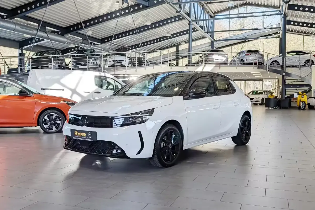 Gebraucht Opel Corsa 101 PS (74 kW) 2023 Weiß Kleinwagen