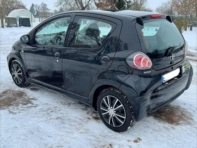 Gebraucht Toyota Aygo Cool 68 PS (50 kW) 2011 Schwarz Kleinwagen