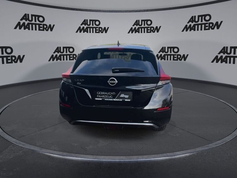 Gebraucht Nissan Leaf 160 kW (218 PS) 2022 Black (m) (metallic) Kleinwagen