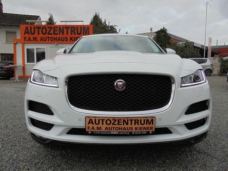 Second-hand Jaguar F-Pace 179 CP (131 kW) 2017 Alb SUV
