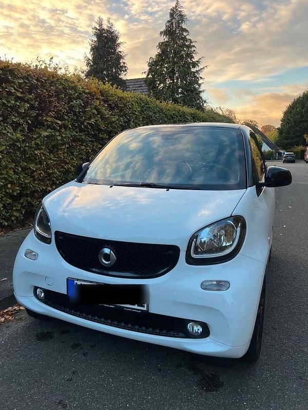 Weiß Gebraucht 2015 Smart ForTwo Coupé Prime Cabrio | 10.500 € (Guter Preis) - Bild 1/4