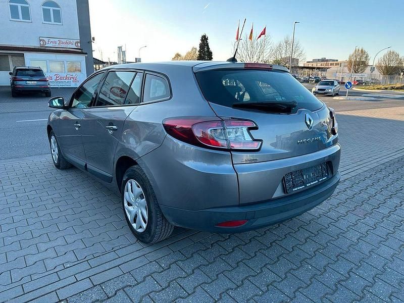 Używany Renault Mégane III Dynamique 110 KM (80 kW) 2012 Szary Sedan/Limuzyna