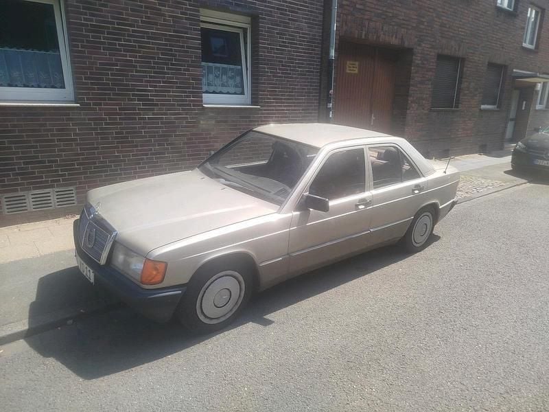 Gebraucht 1990 Mercedes 190 Limousine | 3.499 € - Bild 1/4