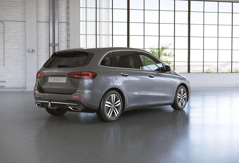 Gebraucht Mercedes E250 Progressive 160 PS (117 kW) 2022 Metalliclack mountaingrau Kombi