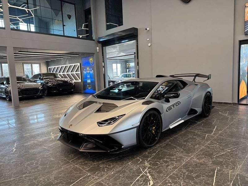 Grigio artis matt Neu 2025 Lamborghini Huracán Coupé | 401.999 € - Bild 1/4