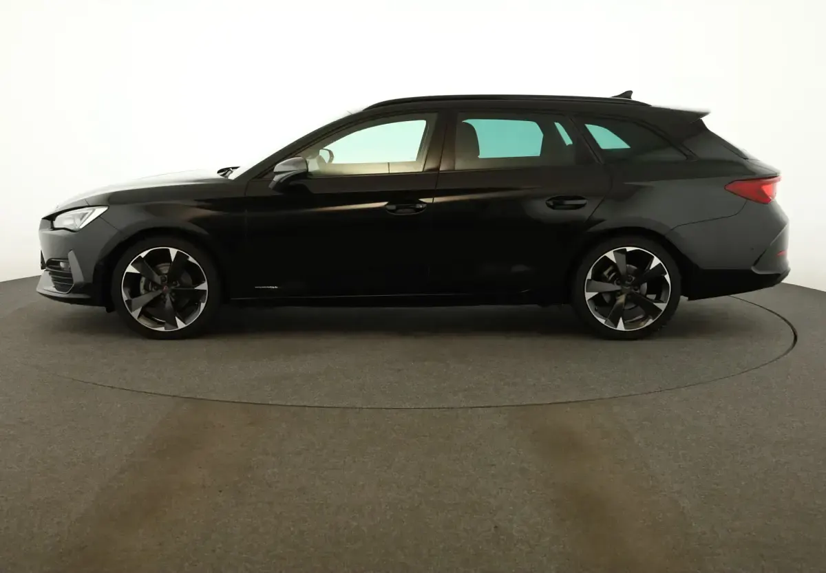 Gebraucht Cupra Leon 150 PS (110 kW) 2023 Mitternachtsschwarz