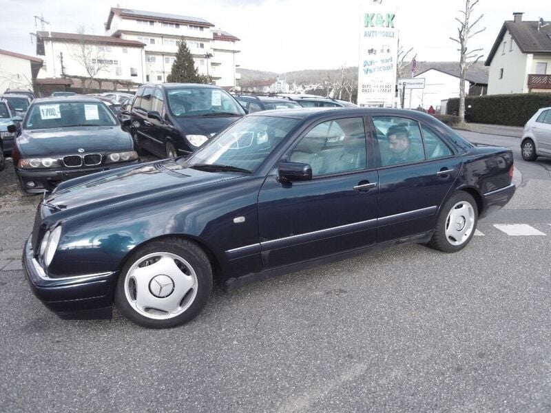 Gebraucht Mercedes E420 Elegance 279 PS (205 kW) 1996 Braun metallicgrau Limousine