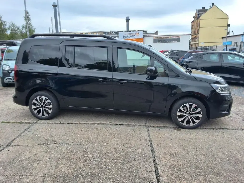 Neu Renault Kangoo Techno 131 PS (96 kW) 2026 Schwarz Van / Kleinbus