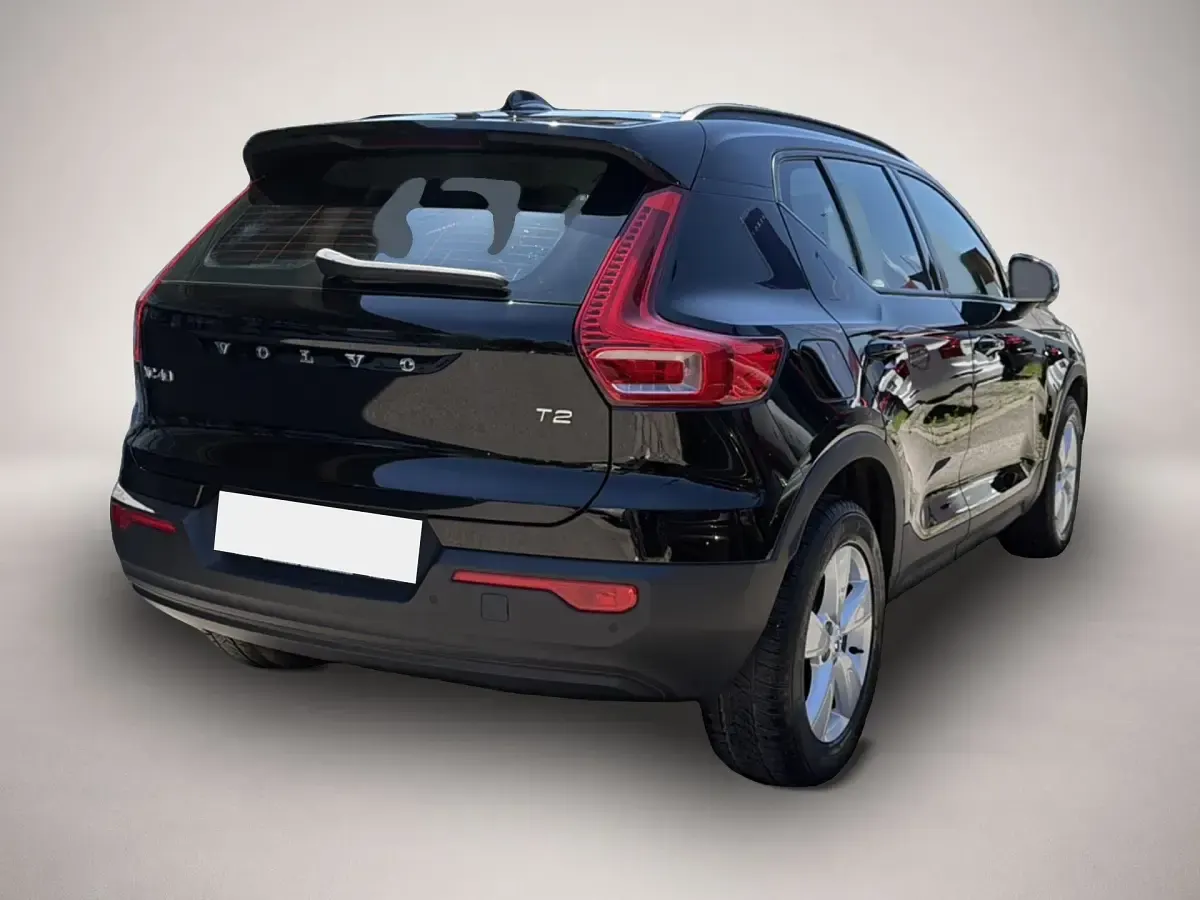 Gebraucht Volvo XC40 129 PS (94 kW) 2022 Schwarz SUV