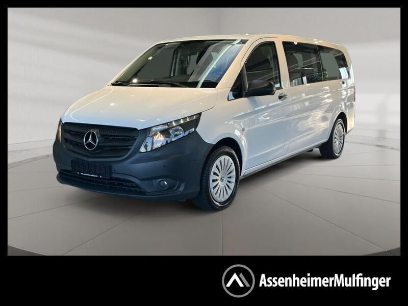 Weiß Gebraucht 2021 Mercedes Vito Van / Kleinbus | 32.539 € (Fairer Preis) - Bild 1/4