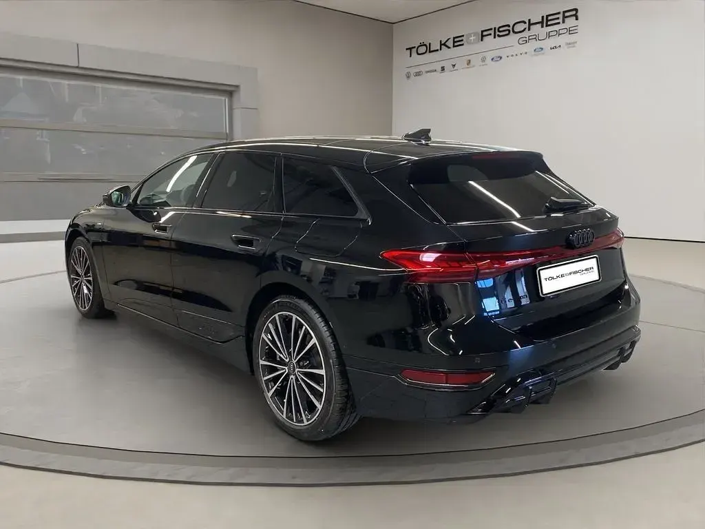 Ny Audi e-tron S-Line 269 kW (367 HK) 2026 Sort SUV