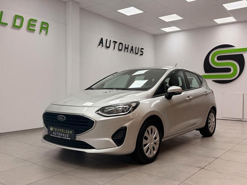 Gebraucht Ford Fiesta Cool & Connect 101 PS (74 kW) 2023 Silber Kleinwagen