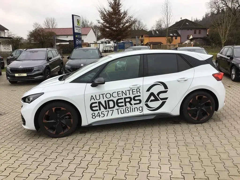 Second-hand Cupra Born 150 kW (204 CP) 2022 Alb Hatchback