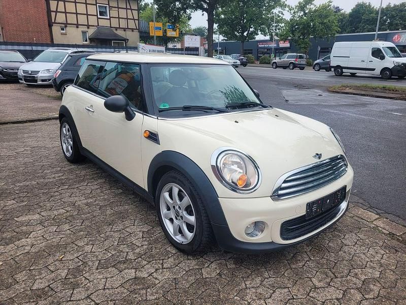 Weiß Gebraucht 2012 Mini ONE Kleinwagen | 3.680 € (Fairer Preis) - Bild 1/4