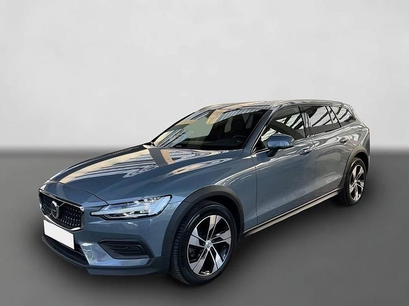 Gebraucht Volvo V60 CC Plus 197 PS (144 kW) 2023 Grau Kombi