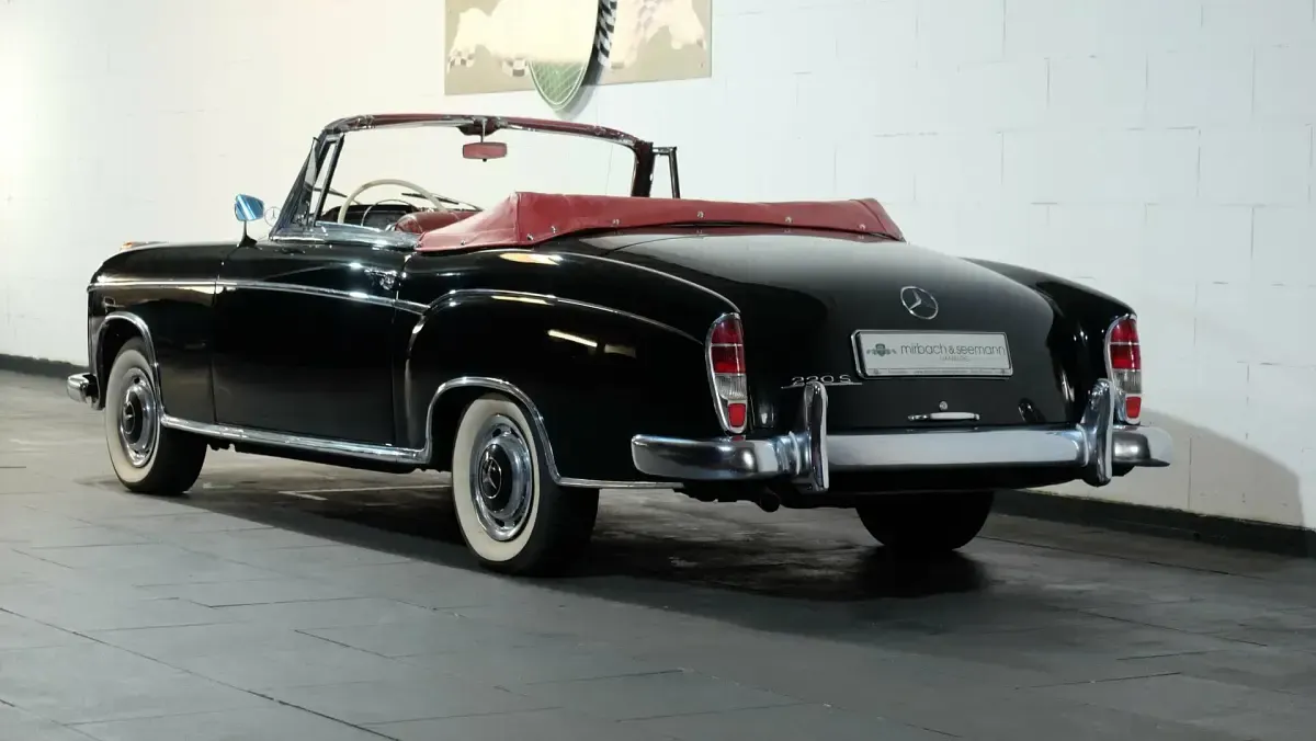 Gebraucht Mercedes 220 106 PS (77 kW) 1957 Schwarz Cabrio