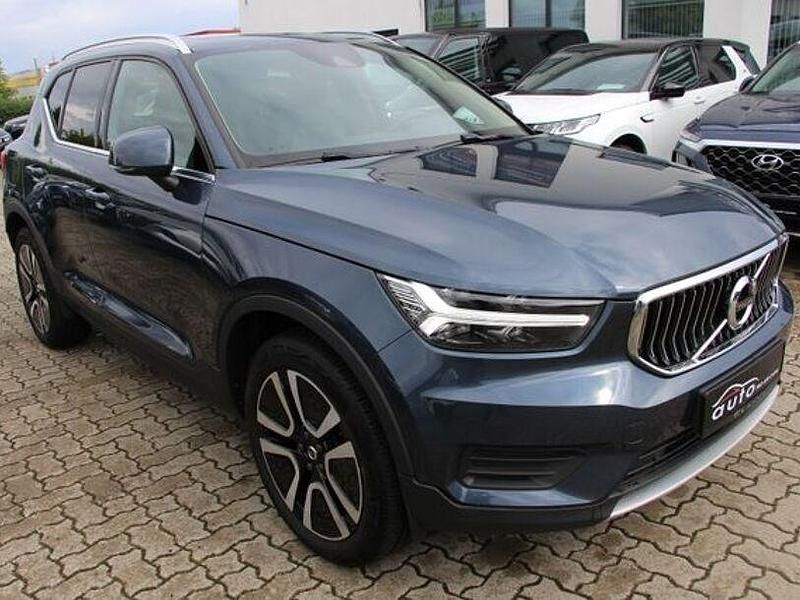 Gebraucht Volvo XC40 Inscription 150 PS (110 kW) 2019 Blau SUV