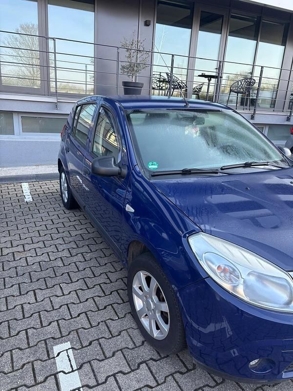 Gebraucht Dacia Sandero 75 PS (55 kW) 2009 Blau Kleinwagen