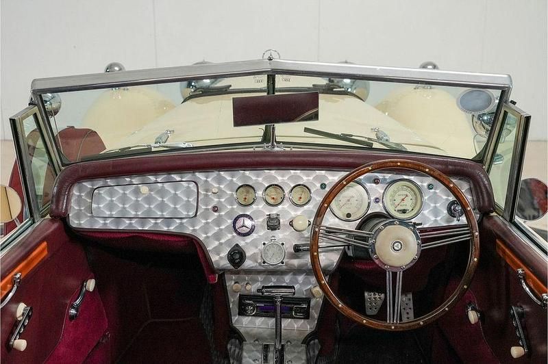 Second-hand Mercedes 500 320 CP (235 kW) 1993 Bej Cabrio