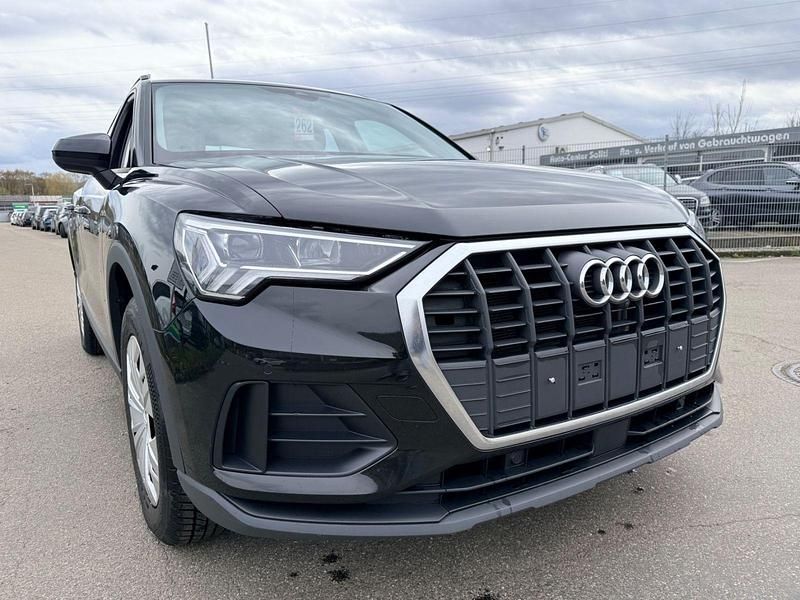 Gebraucht Audi Q3 Ambiente 150 PS (110 kW) 2021 Schwarz SUV