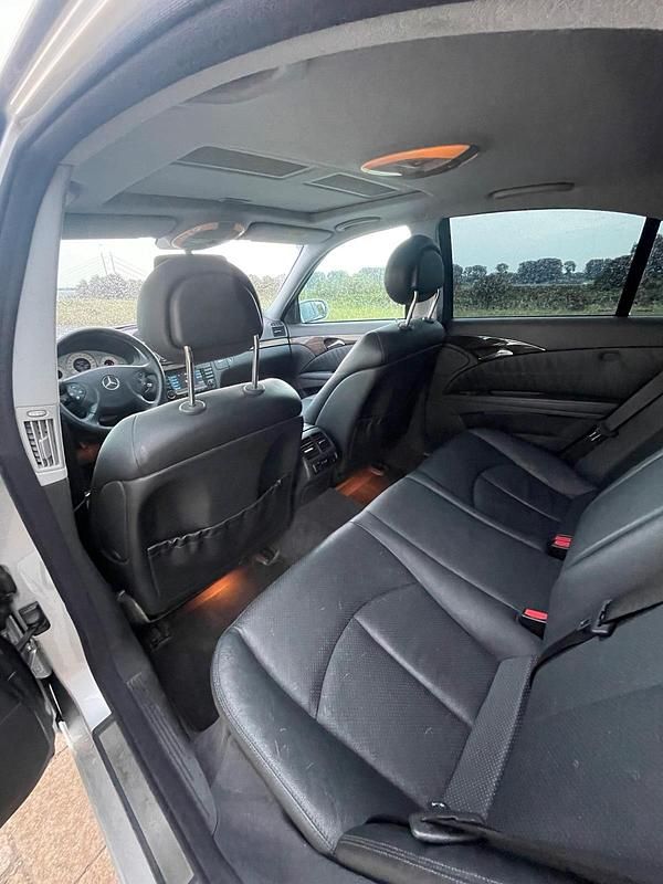 Gebraucht Mercedes E320 224 PS (164 kW) 2004 Silber Limousine
