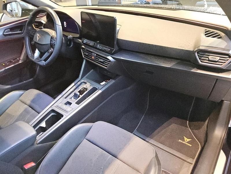 Gebraucht Cupra Leon VZ 245 PS (180 kW) 2022 Außenfarbe: Kombi