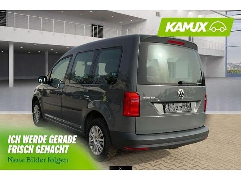 Gebraucht VW Caddy 102 PS (75 kW) 2020 Silber / grau Van / Kleinbus