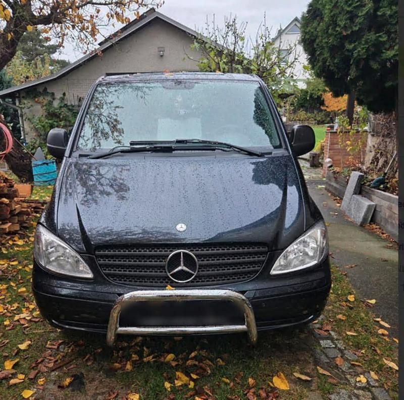 Gebraucht Mercedes Vito 149 PS (109 kW) 2005 Schwarz Van