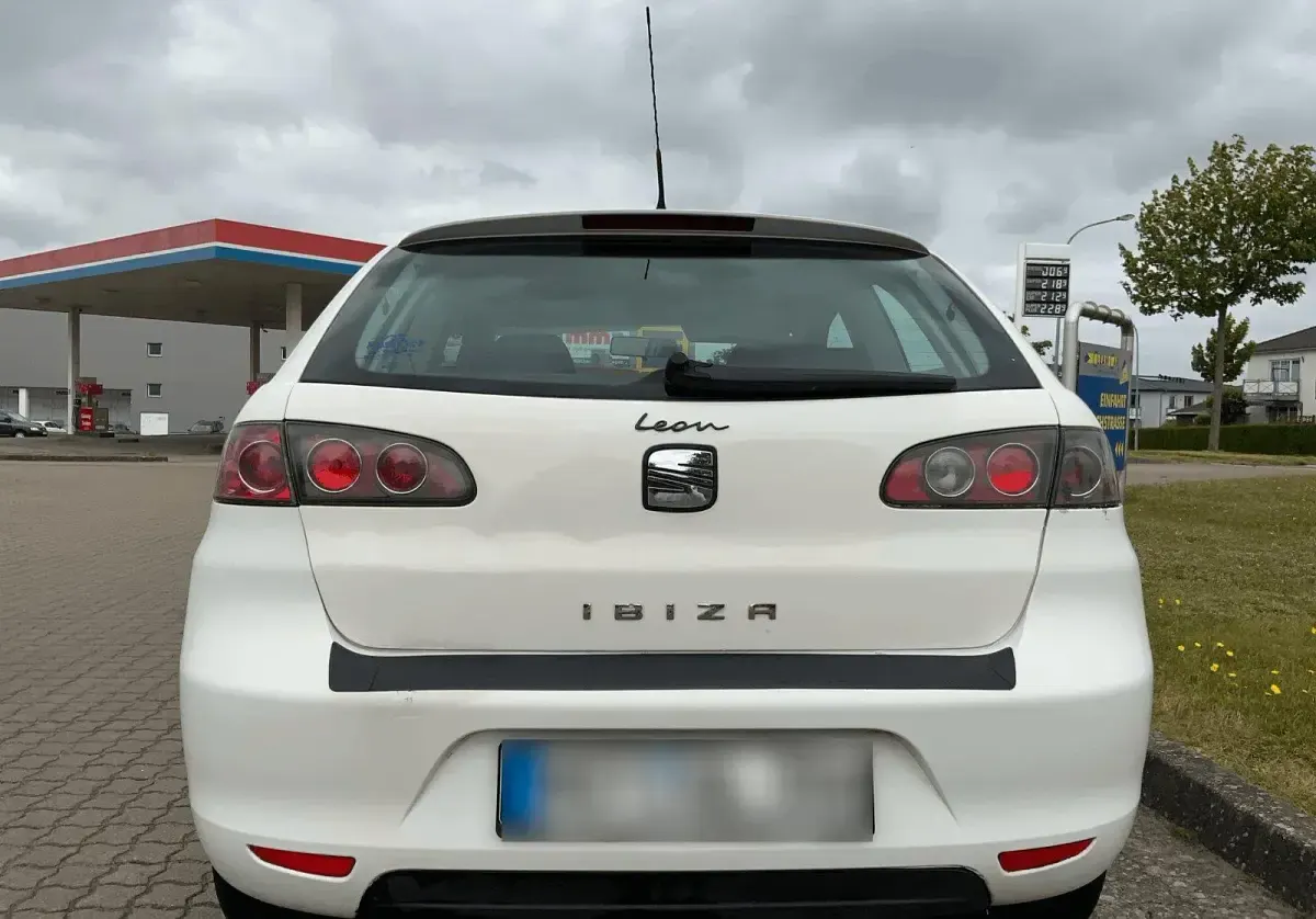 Gebraucht Seat Ibiza 64 PS (47 kW) 2007 Weiß Kleinwagen