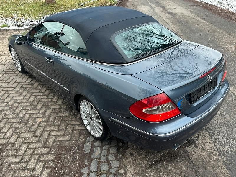 Gebraucht Mercedes CLK320 Avantgarde 224 PS (164 kW) 2005 Blau Cabrio