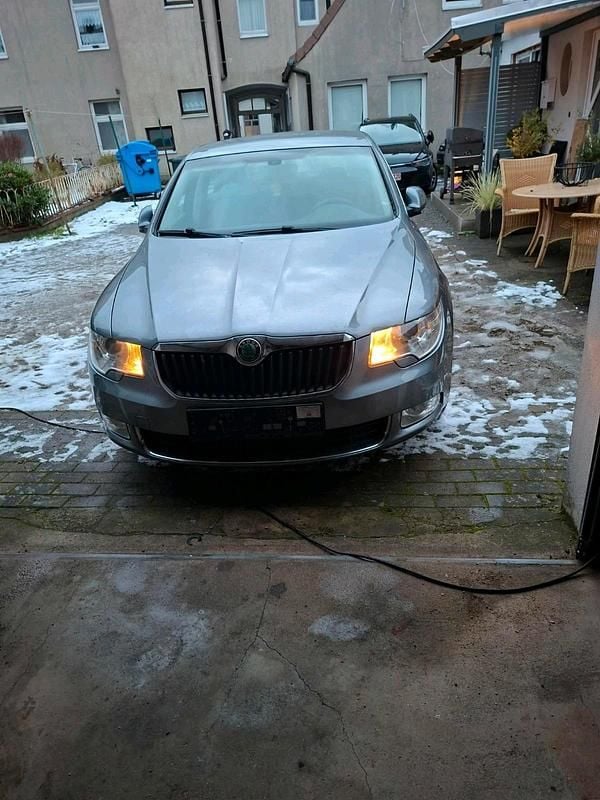 Gebraucht Skoda Superb 160 PS (117 kW) 2009 Limousine