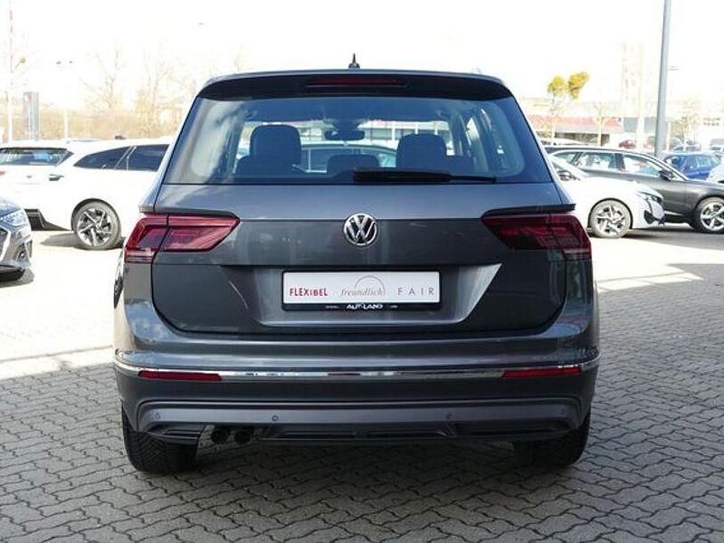Gebraucht VW Tiguan Highline 150 PS (110 kW) 2019 Indiumgrau metallic SUV