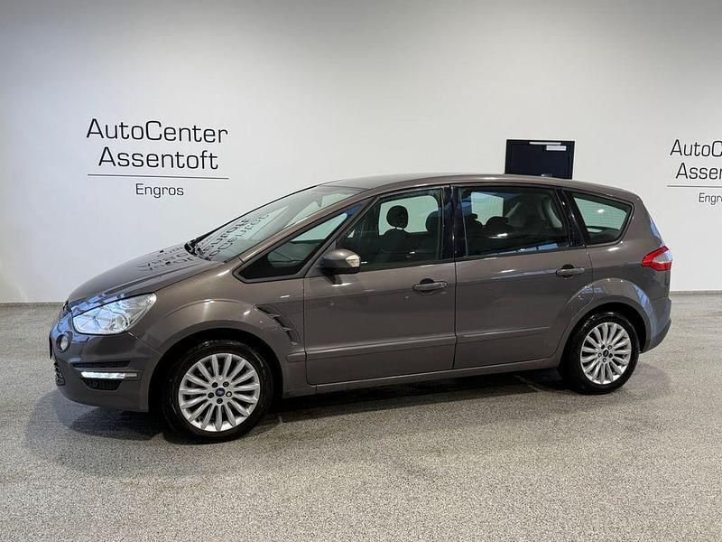 Braun Gebraucht 2013 Ford S-MAX Business Edition Van / Kleinbus | 3.100 € (Superpreis) - Bild 1/3