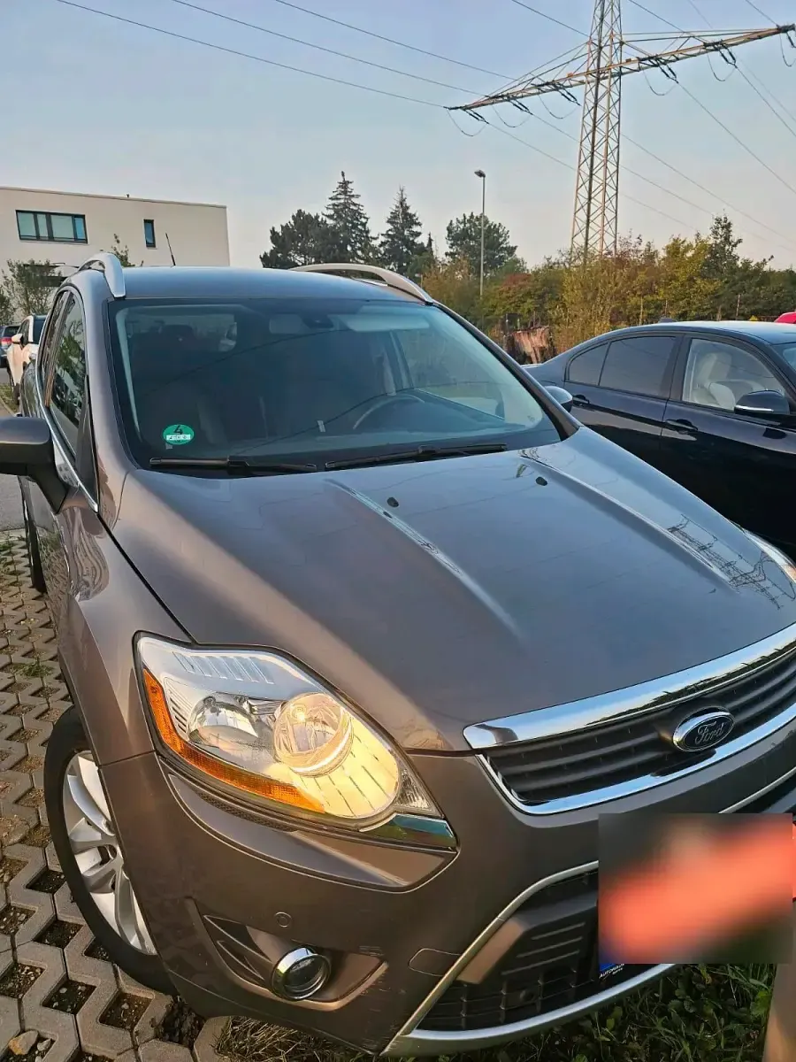 Gebraucht Ford Kuga 163 PS (119 kW) 2012 Silber SUV