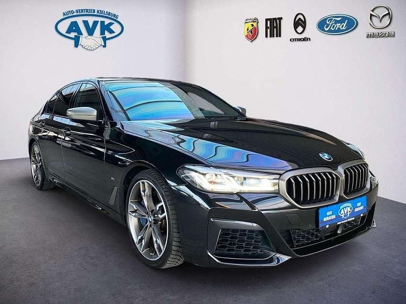 Gebraucht BMW 550 530 PS (389 kW) 2021 Saphirschwarz Limousine