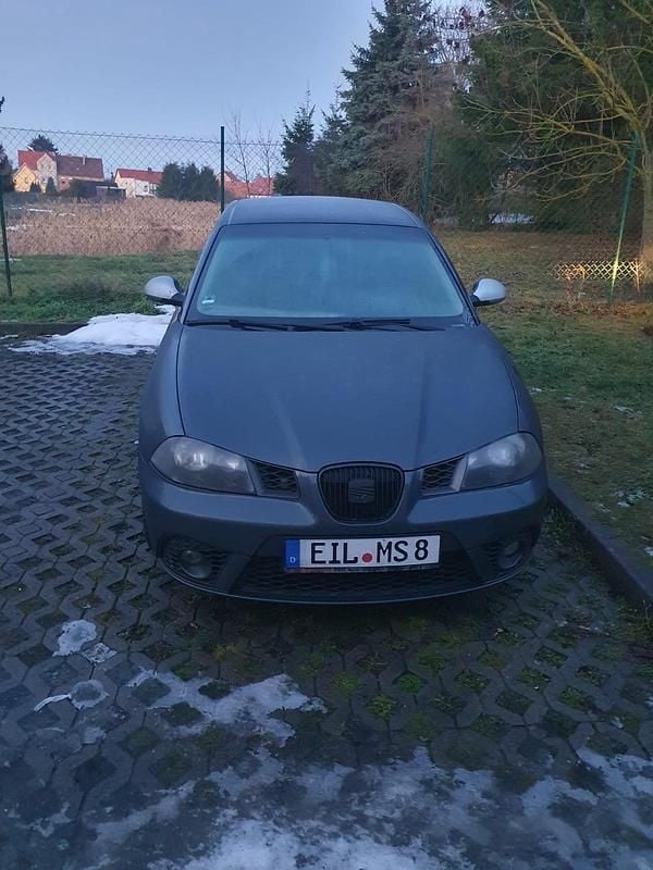 Grau Gebraucht 2006 Seat Ibiza FR Kleinwagen | 2.499 € (Fairer Preis) - Bild 1/4