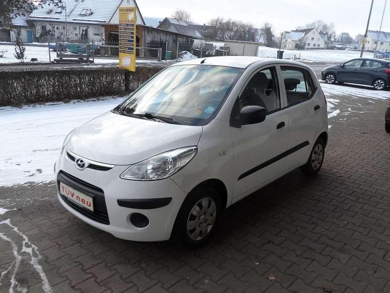 Weiß Gebraucht 2009 Hyundai i10 Classic Kleinwagen | 2.700 € (Fairer Preis) - Bild 1/4