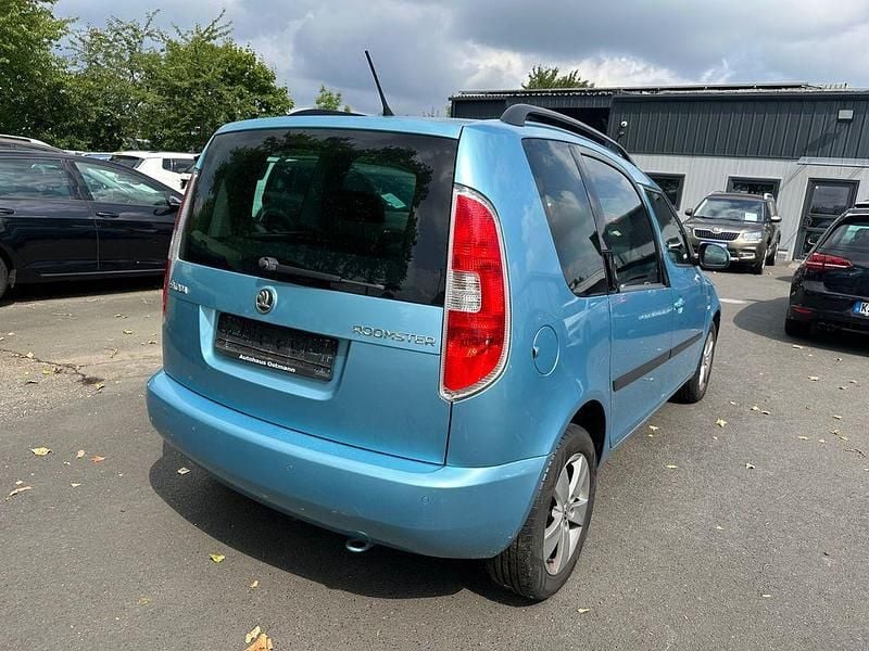 Gebraucht Skoda Roomster Fresh 105 PS (77 kW) 2014 Blau Van / Kleinbus