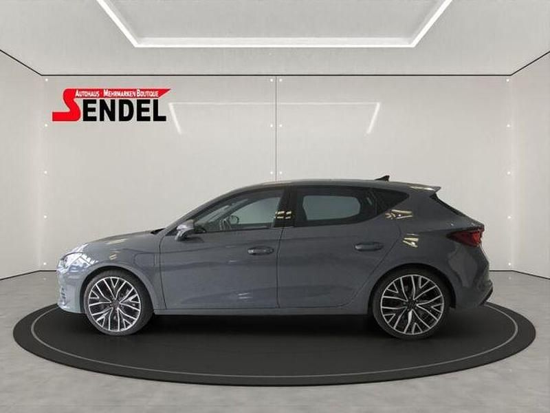 Grau Gebraucht 2023 Cupra Leon VZ Limousine | 34.999 € - Bild 1/4