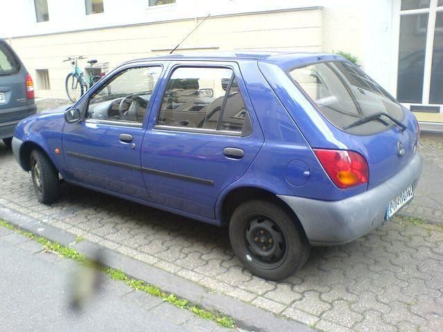 Gebraucht Ford Fiesta 50 PS (36 kW) 1998 Blau Kleinwagen