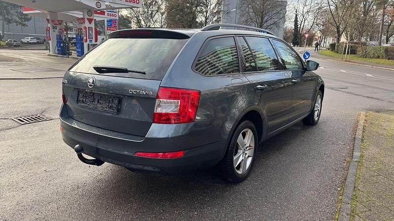 Gebraucht Skoda Octavia 150 PS (110 kW) 2015 Grau Kombi