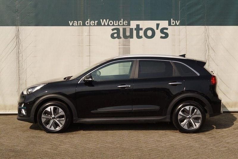 Schwarz Gebraucht 2021 Kia e-Niro SUV | 16.900 € (Teuer) - Bild 1/4