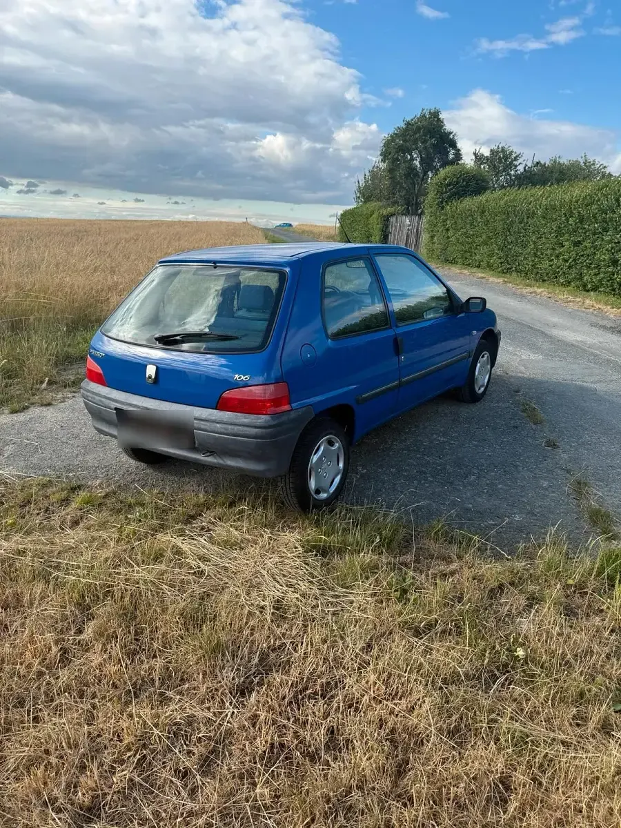 Gebraucht Peugeot 106 70 PS (51 kW) 2004 Blau Kleinwagen