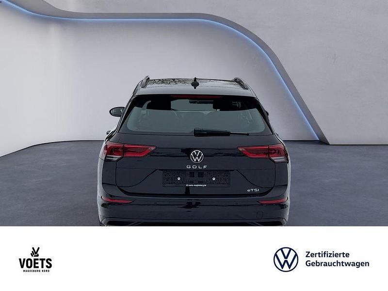 Gebraucht VW Golf VIII Life 131 PS (96 kW) 2023 Schwarz Kombi