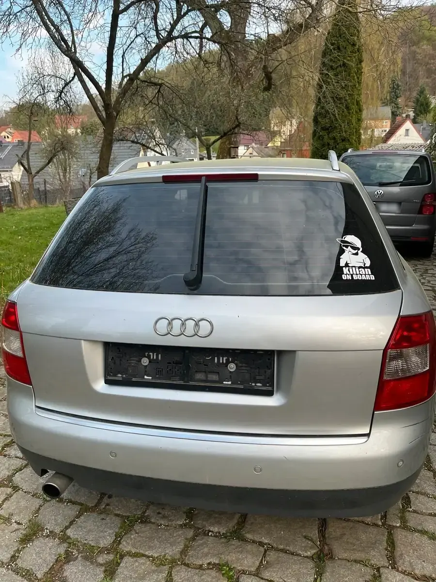 Używany Audi A4 130 KM (95 kW) 2002 Srebrny Kombi