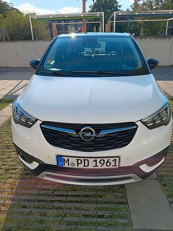 Weiß Gebraucht 2017 Opel Crossland Innovation SUV | 12.100 € (Fairer Preis) - Bild 1/4